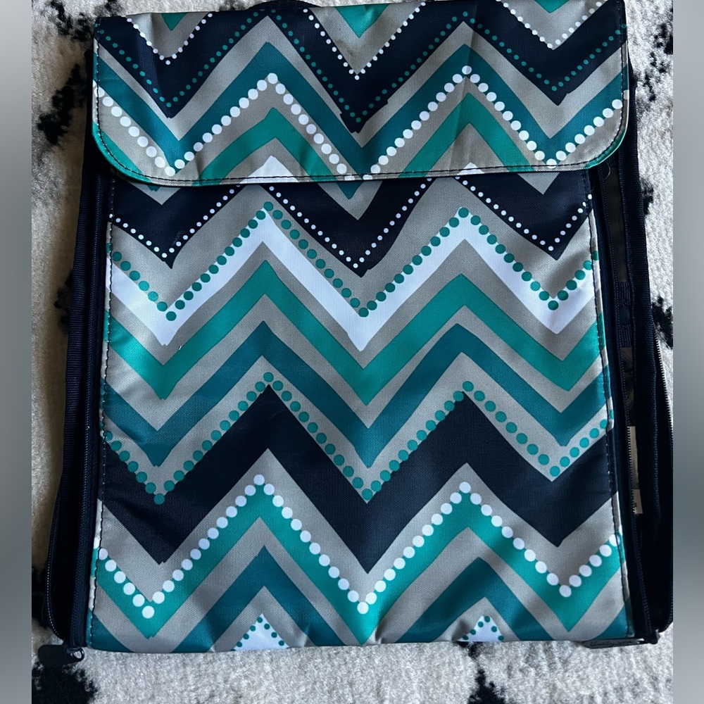 Hanging jewelry organizer